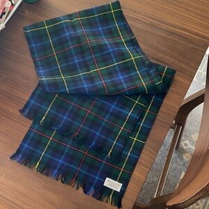 Ingles Buchan wool scarf